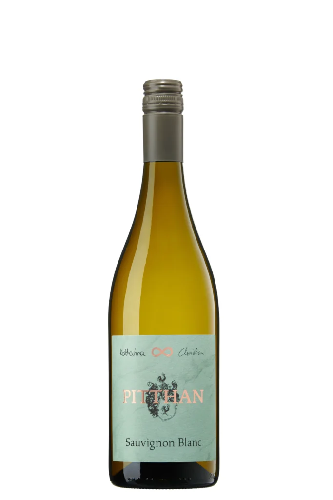Eine Flasche Sauvignon Blanc vom Weingut Christian Pitthan