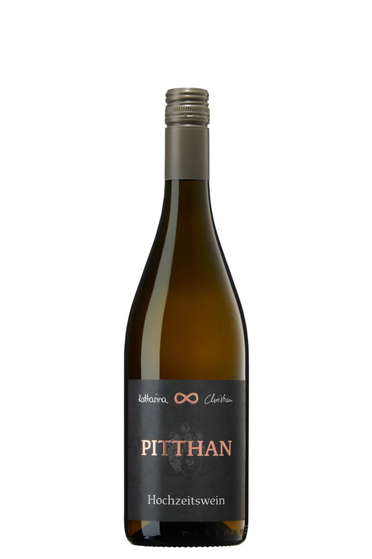 Eine Flasche Hochzeitswein vom Weingut Christian Pitthan